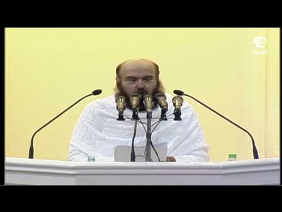 حجاج بيت الله الحرام يقفون على صعيد عرفة الطاهر ليبدأوا بعد مغيب الشمس نفرتهم إلى مزدلفة