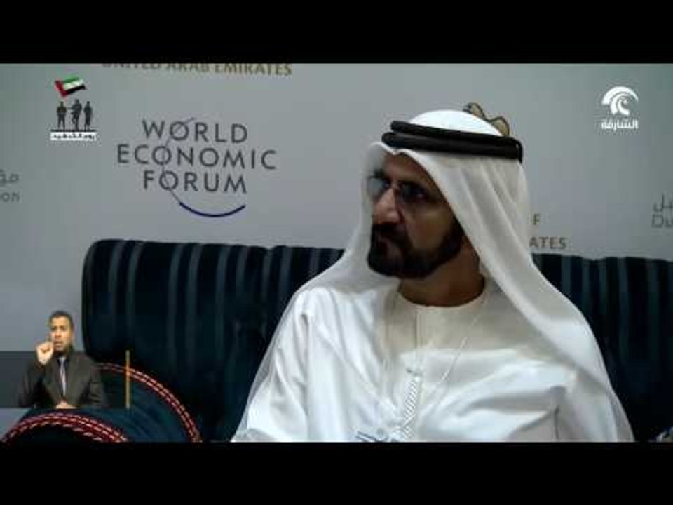 محمد بن راشد يستقبل رئيس المنتدى الاقتصادي العا...