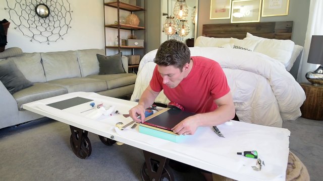 HOW TO DIY BATHROOM MAKEOVER 3 ORGANIZE HAIR & MAKEUP PRODUCTS