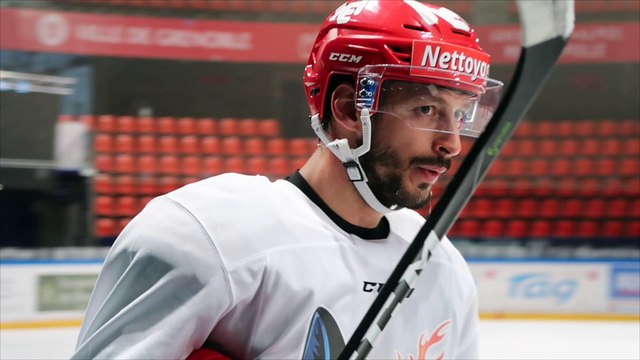 Hockey sur glace - Grenoble : Christophe Tartari égale le record de Jean-François Bonnard