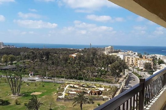 شقة للبيع في المعمورة الاسكندرية