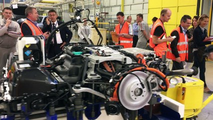 PSA Sochaux se met à l'hybride et l'électrique dès 2019 : visite au cœur de l'atelier pilote