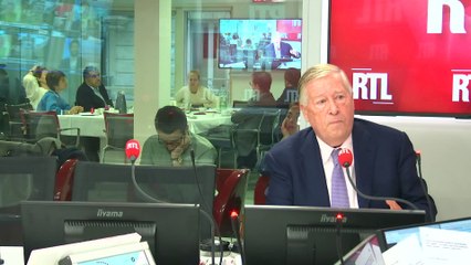 Fiscalité des retraités : Emmanuel Macron "s'en prend toujours aux petits", déplore Nicolas Domenach