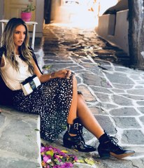 Η Αθηνά Οικονομάκου σε πρόβα νυφικού