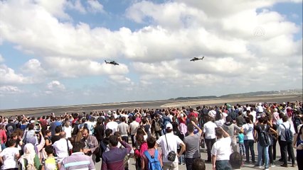 TEKNOFEST İstanbul - ATAK helikopterlerinden harmandalı gösterisi - İSTANBUL