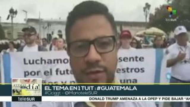 Guatemala: estudiantes exigen con marcha renuncia del pdte. Morales