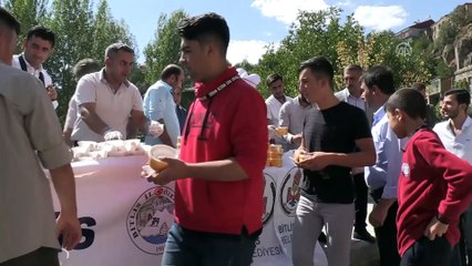 Tarihi Feyzullah El Ensari Türbesi ziyarete açıldı - BİTLİS