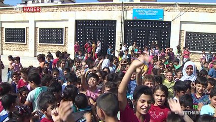 Afrinli çocuklar yıllar sonra okullarına kavuştu