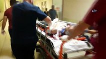 Yaşlı adam kendisine çarpan ambulansla hastaneye kaldırıldı