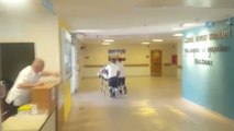 Yaşlı Adam Kendisine Çarpan Ambulansla Hastaneye Kaldırıldı