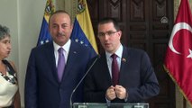 Dışişleri Bakanı Mevlüt Çavuşoğlu, Venezuela Dışişleri Bakanı Jorge Arreaza ile ortak basın toplantısı düzenledi(1) - VENEZUELA