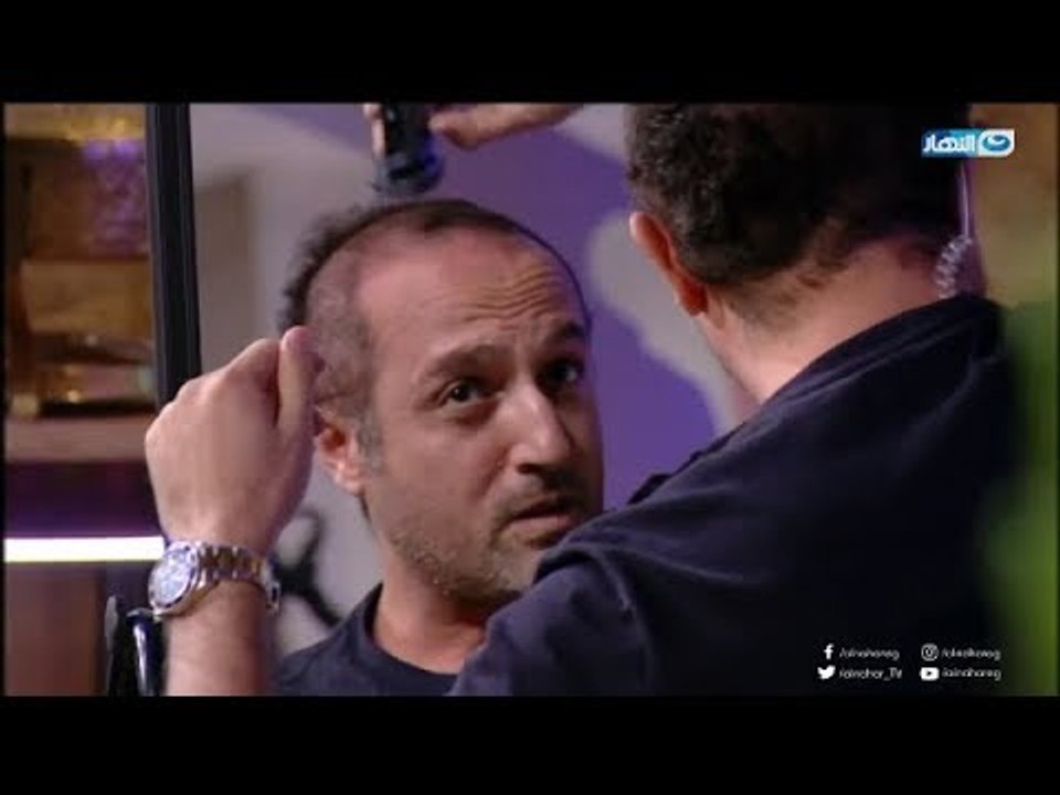 في سابقة اولي علي اي قناة فضائية  شريف مدكور يُفاجئ الجميع و يحلق شعره على الهواء ولن تصدق السبب !