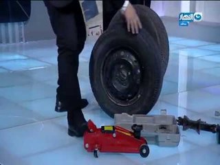مانشيت القرموطي | جابر القرموطي يظهر بكاوتش سيارته على الهواء و كوريك و مفتاح عجل لهذا السبب....