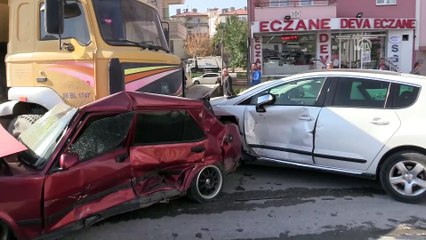 Freni patlayan kamyon 12 araca çarparak durdu - ÇORUM