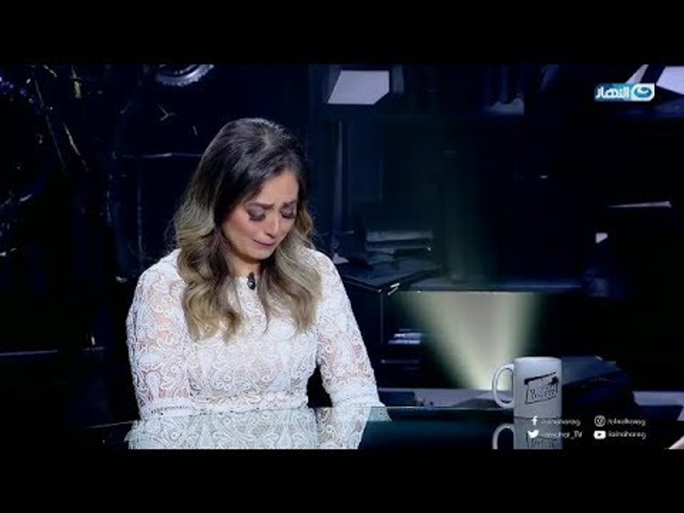الفنانة هبة مجدى تنهار من البكاء فى الاستديو وتكشف حقيقة انفصالها ؟!