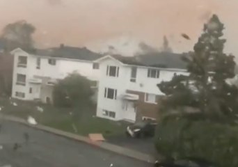 Man Witnesses Tornado Rip Through Neighborhood in Quebec