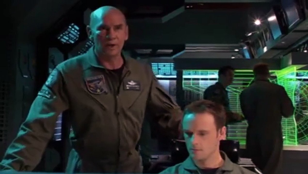 Stargate- Atlantis S 2 Ep 1- The Siege- Part 3