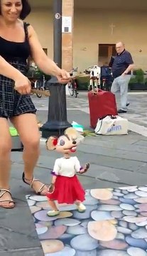 La meilleure marionnette qui danse sur Papacito