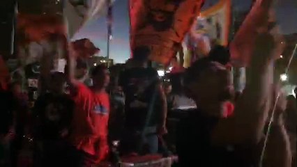 Les supporters de l'OM enflamment la Foire de Marseille