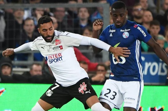 Ligue 1 - Le Racing Club De Strasbourg Bat Amiens 3 Buts À 1 - HIRES