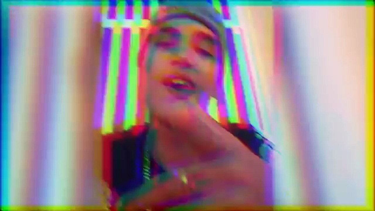 Adil el miloudi feat bad flow SIRI SIRI سيري سيري  (clip official)