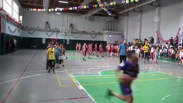 Yaz spor okullarının kapanış programı - HAKKARİ