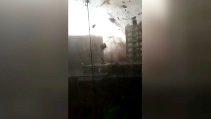 '200km 강풍' 토네이도, 캐나다 수도 강타 / YTN