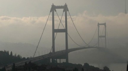 İstanbul'da Sis Kartpostallık Görüntüler Oluşturdu