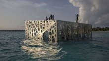 Police Destroy Sculptures Ahead of Maldives Election (File)