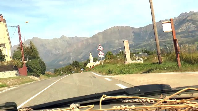 Quand la ministre des 80 km/h, Elisabeth Borne, tutoie les 120 pendant sa visite dans les Hautes-Alpes