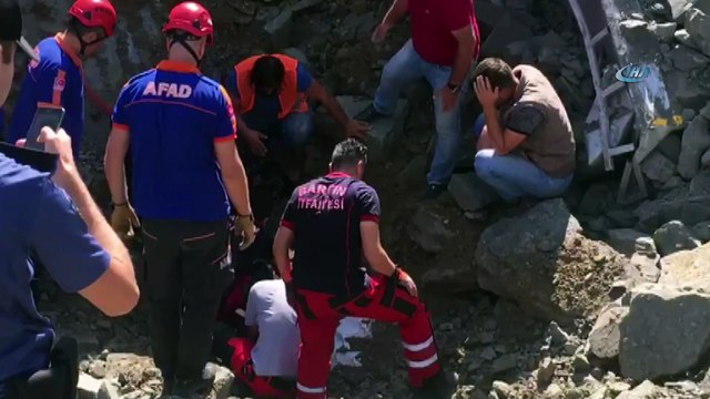 Bartın Devlet Hastanesi inşaatında feci kaza: İşçiler toprak altında kaldı