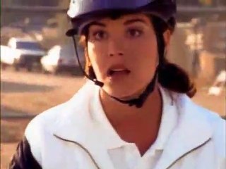 Pacific Blue S3 E9 Cop İn A Box