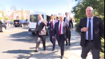 Meclis Başkanı Yıldırım, Kaza Yapan Vatandaşlarla Yakından İlgilendi