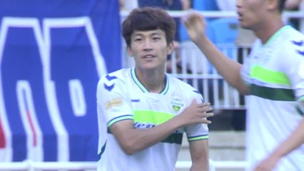 '4일 만에 재격돌' 전북·수원, 0대0 무승부 / YTN