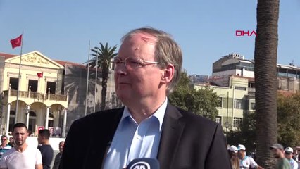 İzmir AB Türkiye Delegasyonu Başkanı'nın Eşi İzmir'de Bisiklete Bindi Hd