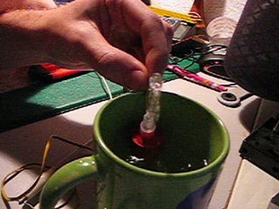 Zeitmaschine - dihydrogenmonoxidbeschleuniger