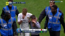 Neymar gives his shirt to a crying kid who invaded the pitch vs Rennes!!!