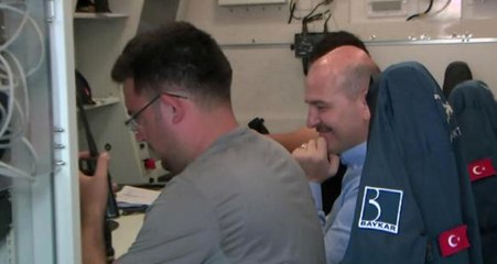 İçişleri Bakanı Süleyman Soylu, Bayraktar SİHA'yı Yönetti