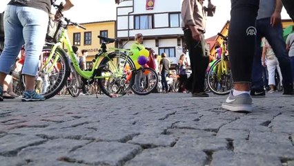 Süslü Kadınlar Bisiklet Turu" Etkinliği