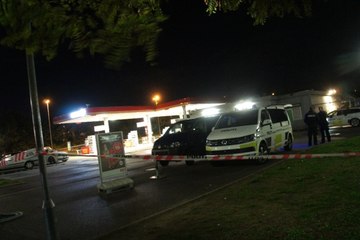 Danimarka'da Türk Gençlere, Hareket Halindeki Bir Araç Kurşun Yağdırdı