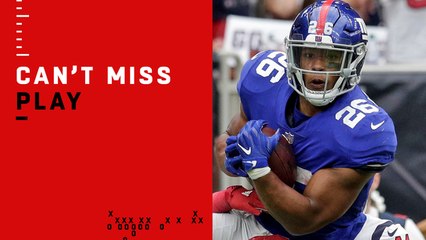 Can't-Miss Play: Saquon gets UP to make unreal catch over defender