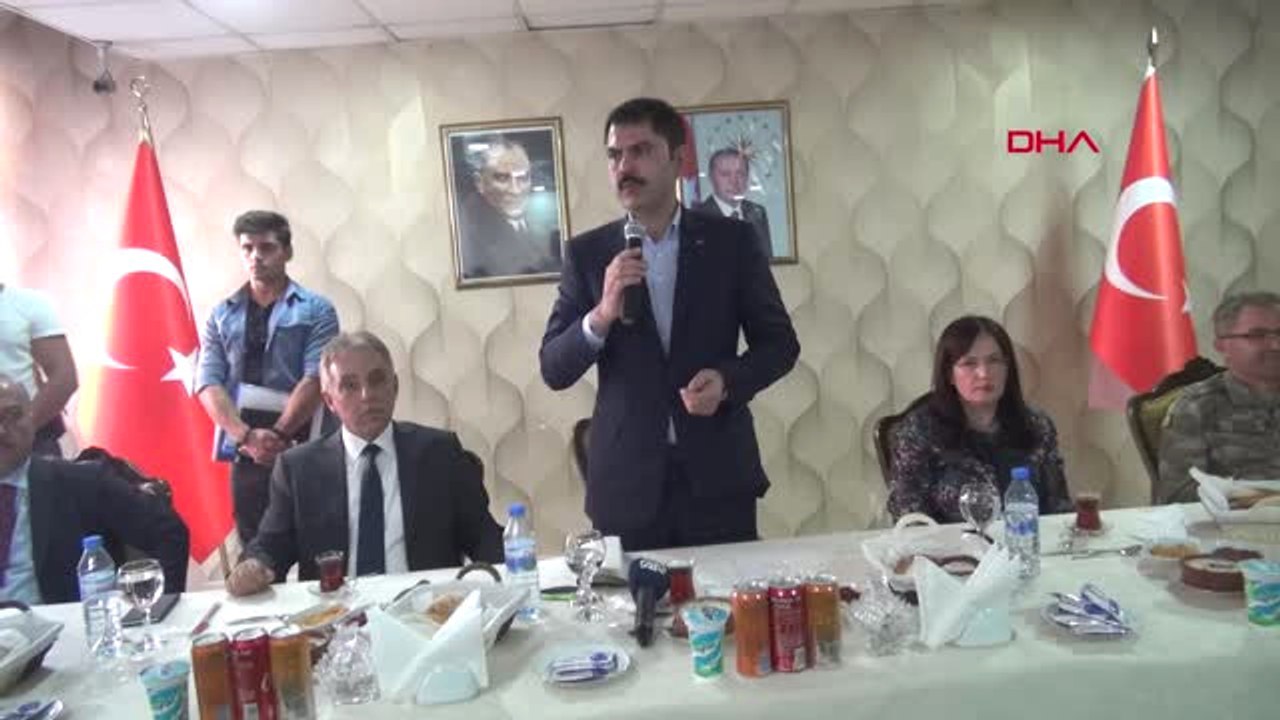 Hakkari Bakan Kurum Vatandaşa Hizmet İçin Gönderilen Paraları PKK La Götürdüler