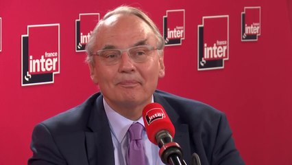 Jean-Louis Bourlanges sur la gouvernance Macron : "Quand il va au contact, il s'accroche (...) Ce qu'il y a de plus préoccupant, c'est cette désinvolture"