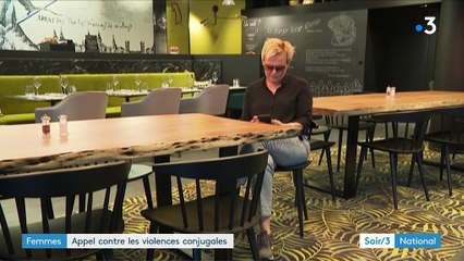Violences conjugales : la colère de Muriel Robin et 87 personnalités