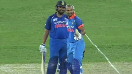 Video herunterladen: Asia Cup 2018 : Ind vs Pak : Rohit Sharma, Shikhar Dhawan's Patnership Creates Record | Oneindia