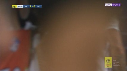 Depay Gagal Mencetak Gol Di Peluang Terbuka