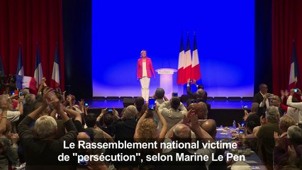 Marine Le Pen dénonce "la tentation totalitaire"