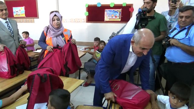 Kilis’te öğrencilere kırtasiye malzemesi dağıtıldı