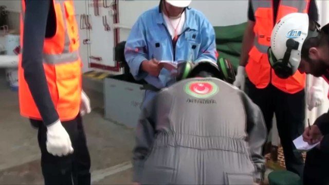 Gümrük ekipleri Kolombiya'dan getirilen 1,8 milyon liralık kaçak akaryakıtı ele geçirdi