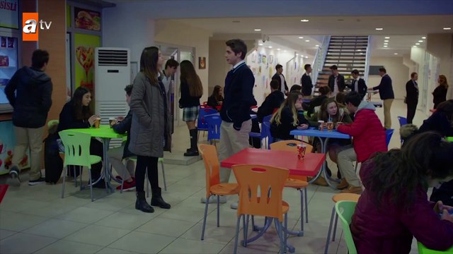 Meral’den özür dileyen Mert! - Kırgın Çiçekler 71.Bölüm